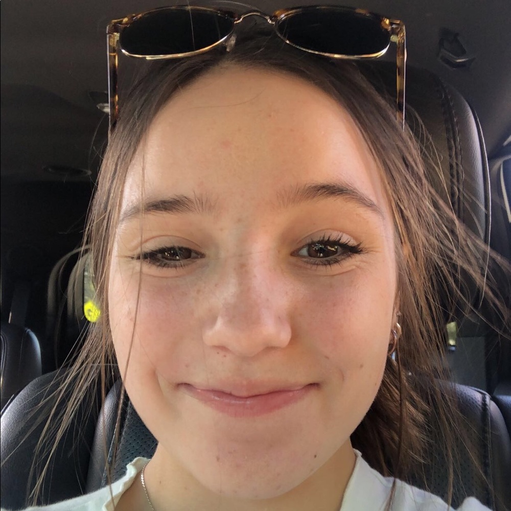 Meet your Posher, Lucy